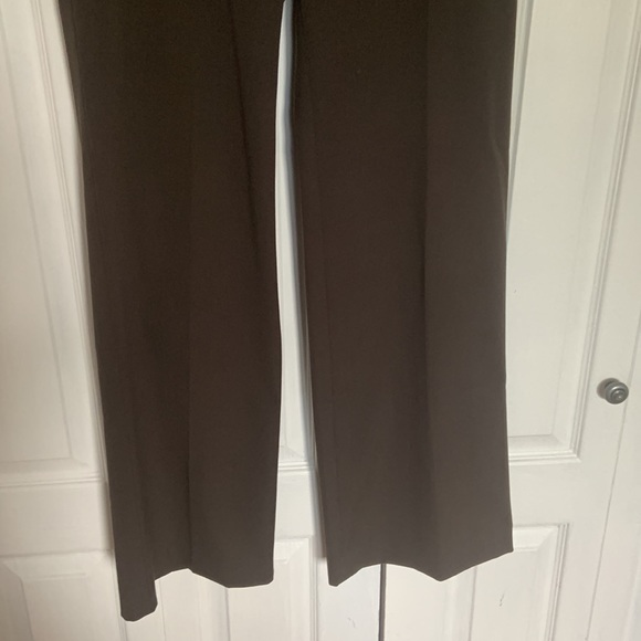 Ann Taylor trousers. Brown. Size 6 - Picture 5 of 7